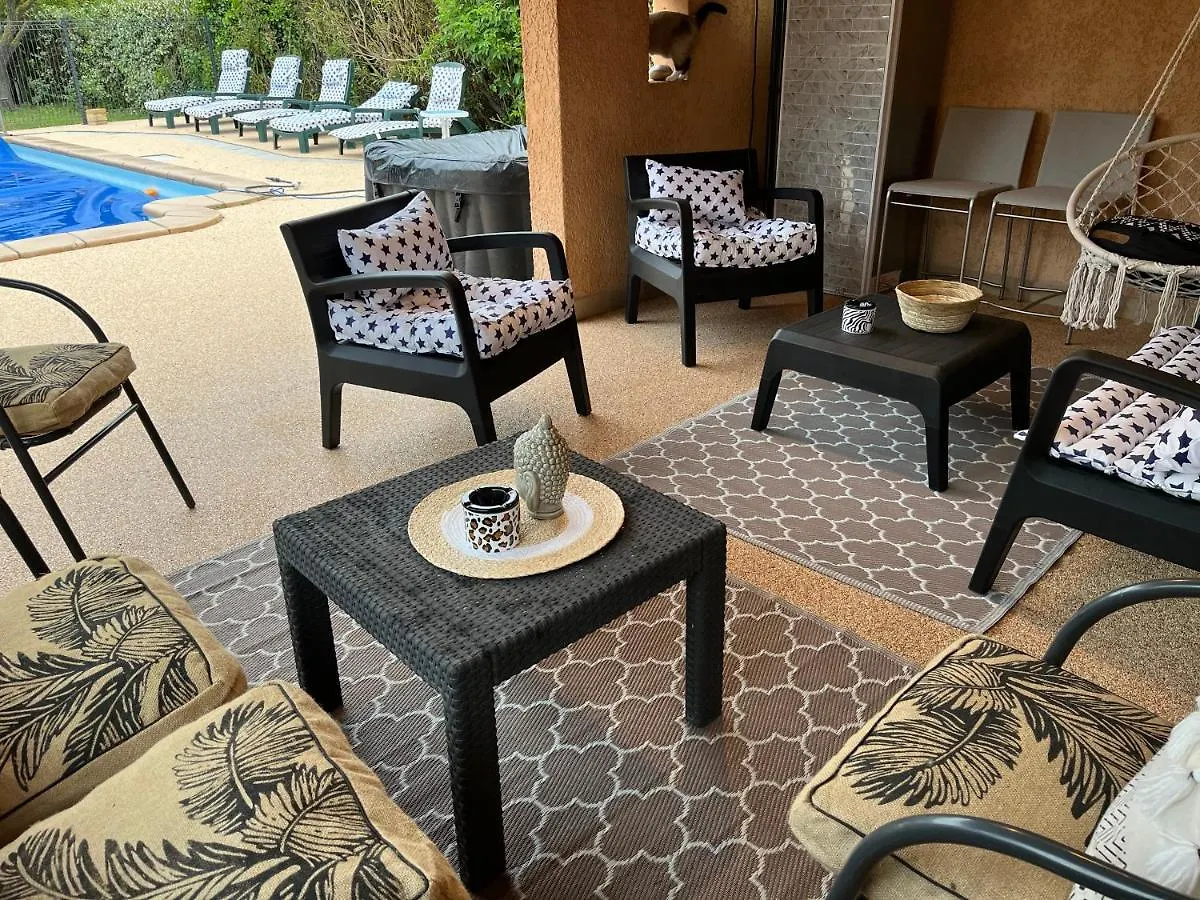Villa La Dolce Vita Caumont-sur-Durance 0*,  Fransa